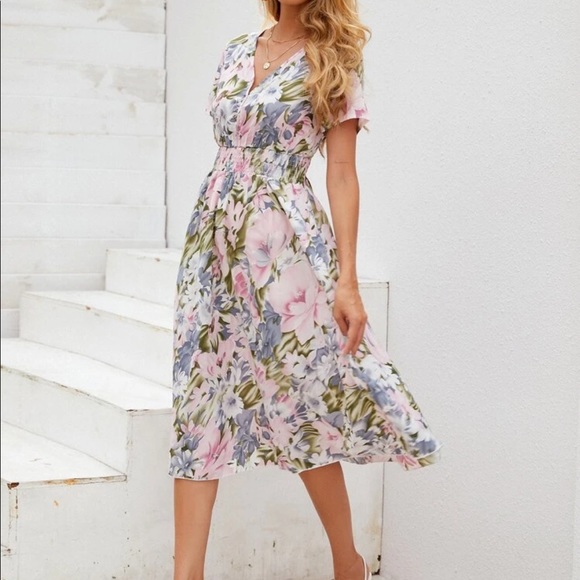 Boho floral print shirred waist dress - Picture 7 of 8